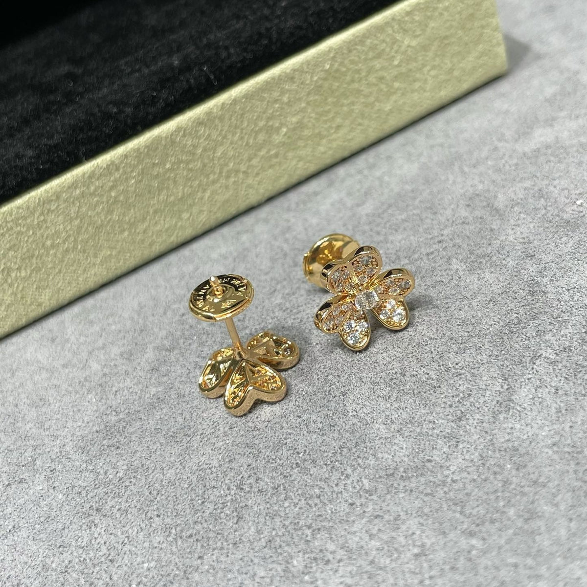Rose Gold Diamond Clover Necklace